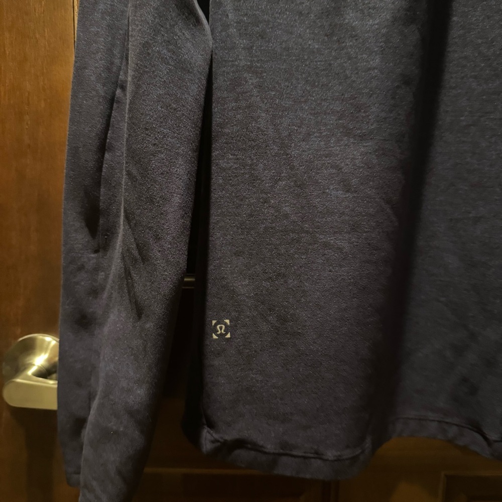 lululemon athletica Men's Long Sleeve Crewneck Shirt - Navy Blue